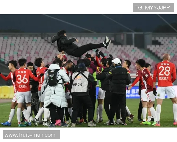 冲突升级！五大联赛与教练发生激烈争执