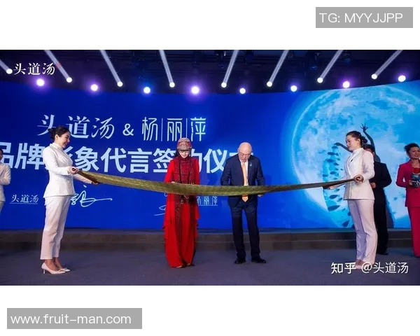米切尔携手代言国际大牌引领潮流 商业价值飞速飙升成为行业新标杆 米切尔携手代言国际大牌引领潮流 商业价值飞速飙升成为行业新标杆